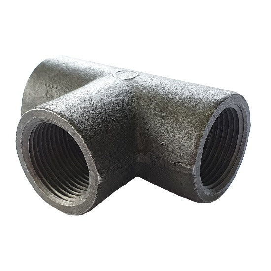 Black carbon steel tee fitting